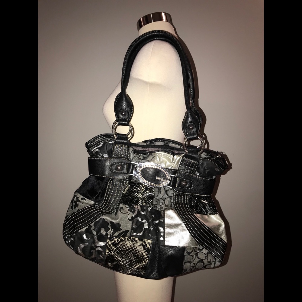 Cute Guess Purse(SOLD)